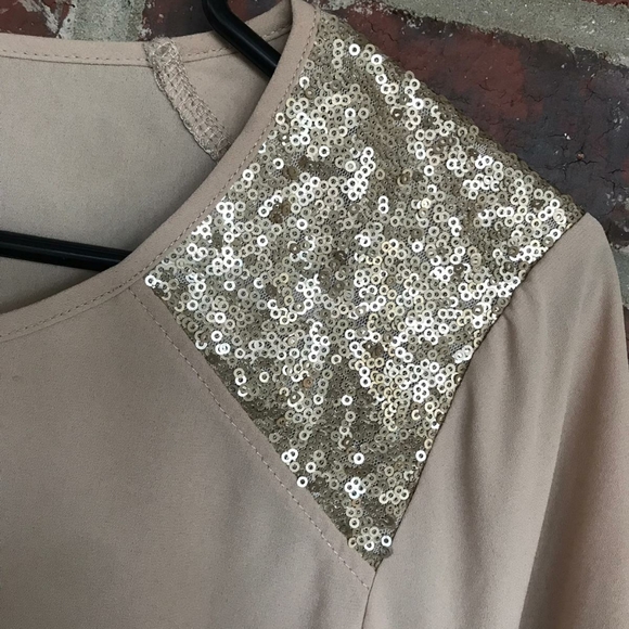 Blouse - Picture 3 of 3